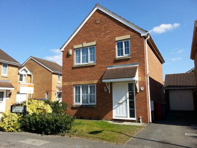 3 Bed House - Stornaway Road, Langley SL3 8WY