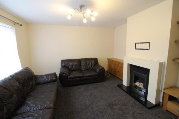 3 Bed House - Blumfield Crescent, Burnham SL1 6NH