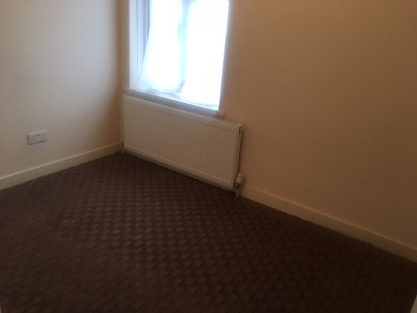 3 Bed House - Uxbridge Road, Slough