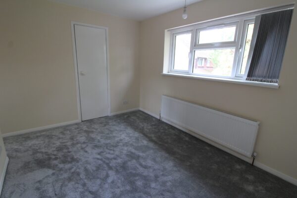 3 Bed House - Willoners, Slough