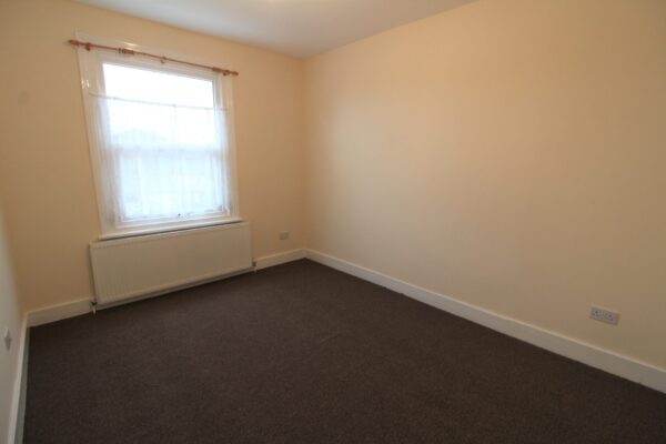 3 Bed House - Bushey Road, Hayes UB3