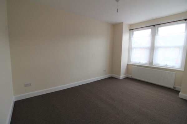 3 Bed House - Bushey Road, Hayes UB3