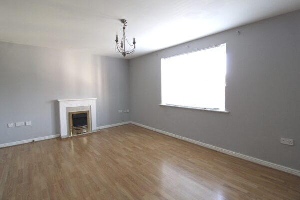 2 Bed 2 Bathroom Apartment - Bosworth Court, Bath Road, Slough