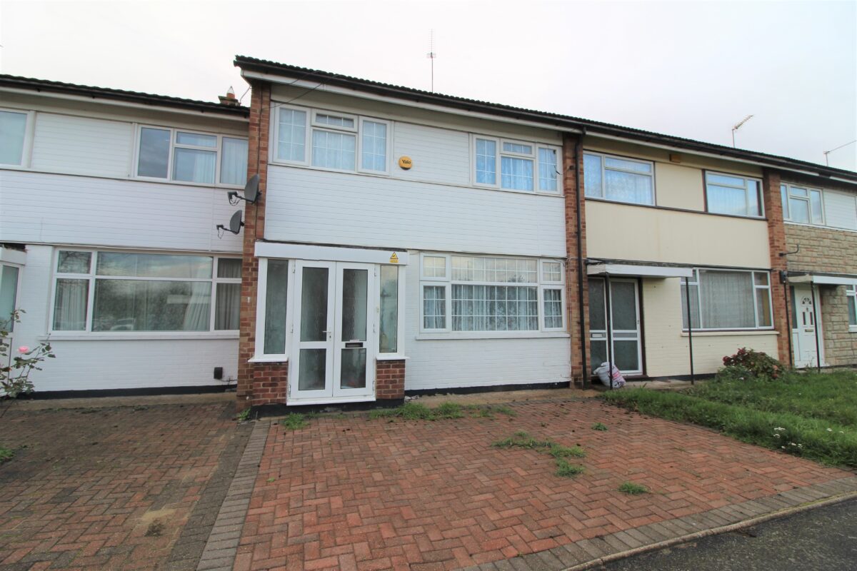 4 Bedroom House - Parlaunt Road, Langley