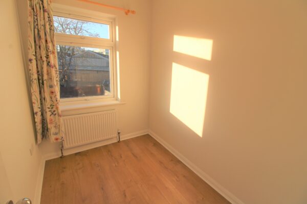 3 Bed House - Salt Hill Way, Slough