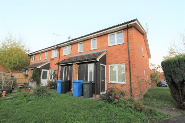 1 Bedroom House - Penn Road, Datchet