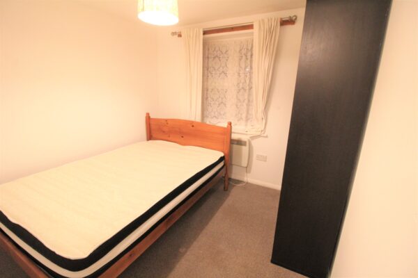 1 Bedroom Flat - Maplin Park, Langley