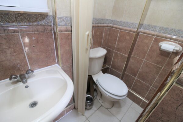 3 Bed House - India Road, Slough