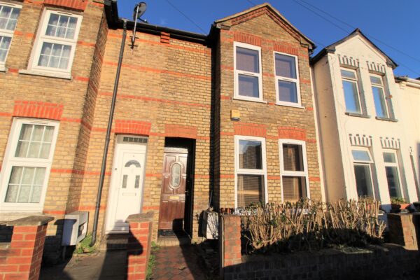 3 Bed House - India Road, Slough