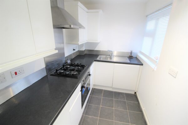 1 Bedroom Flat - Marescroft Road, Slough