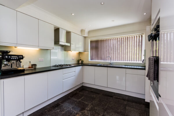 4 Bedroom Detached House - Collinswood Road, Farnham Common