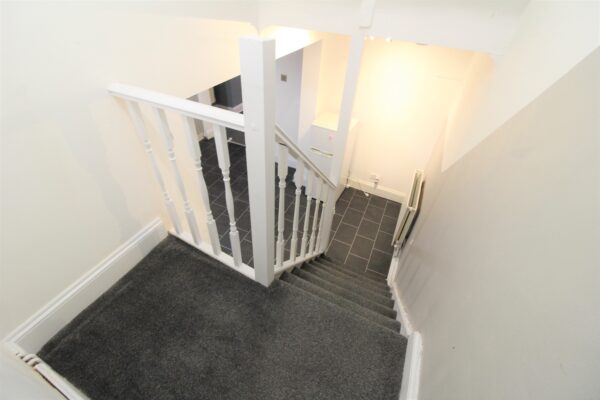 1 Bedroom Flat - Hencroft Street South, Slough