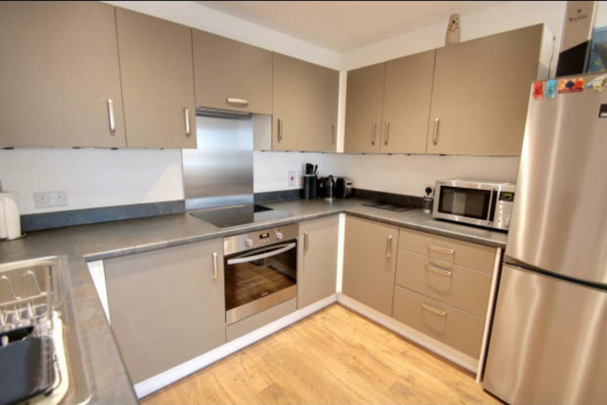 1 Bedroom Flat - West Central, Stoke Road, Slough