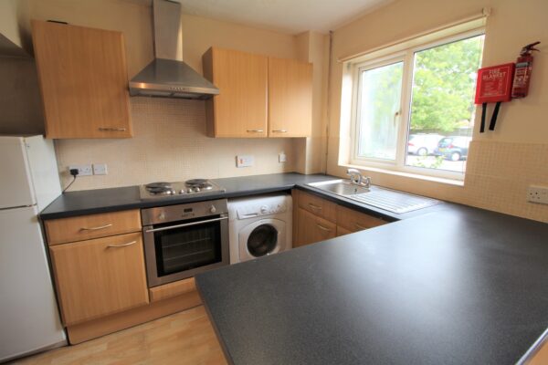 1 Bedroom House - Sycamore Walk, Englefield Green