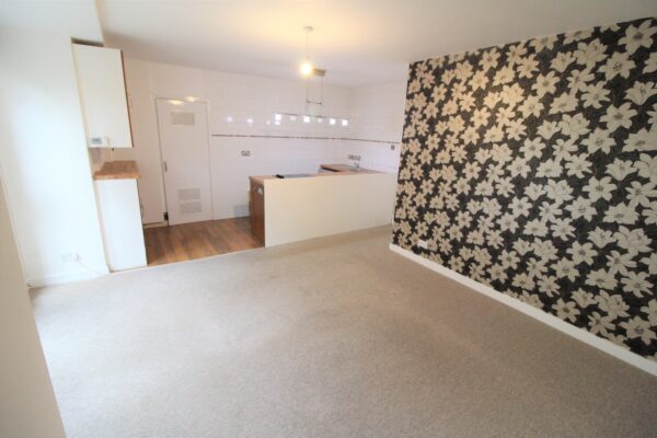 1 Bedroom Flat - Sussex Place, Slough