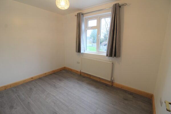 2 Bed Flat - Burnham Lane, Slough