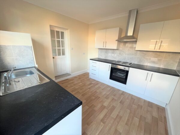 1 Bedroom Maisonette - Diamond Road, Slough