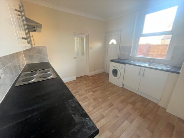 1 Bedroom Maisonette - Diamond Road, Slough