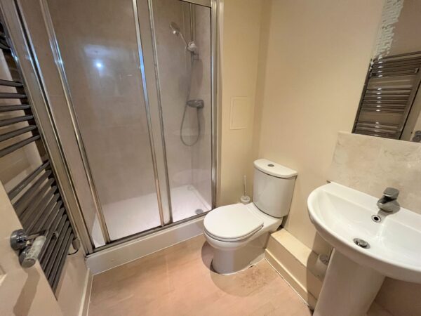 2 Bed 2 Bathroom Apartment - The Junction, Grays Road, Slough