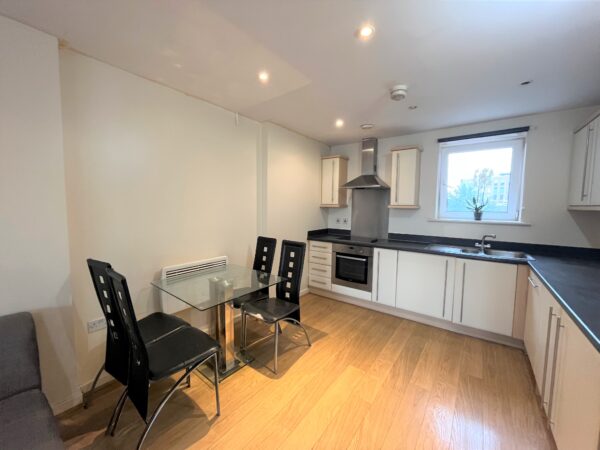 2 Bed 2 Bathroom Apartment - The Junction, Grays Road, Slough