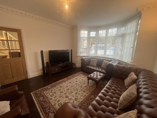 3 Bedroom House - London Road, Langley