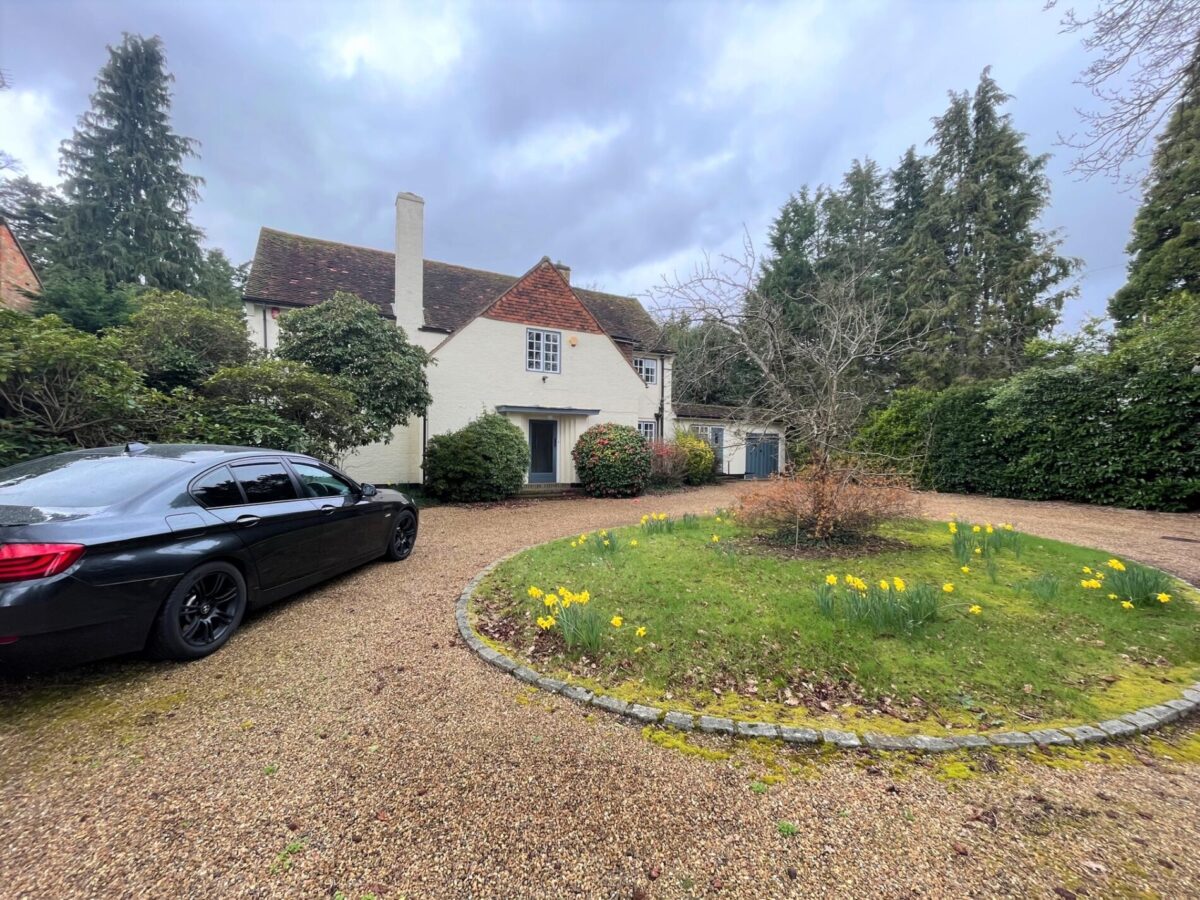 4 Bedroom Detached House - Gerrards Cross Road, Stoke Poges - SHORT TERM LET