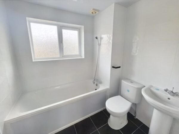 3 Bedroom House - Pennine Road, Slough