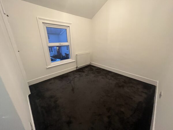 2 Bedroom House - Raymond Road, Maidenhead