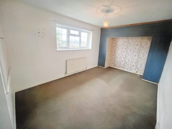 3 Bedroom House - Chatfield, Slough