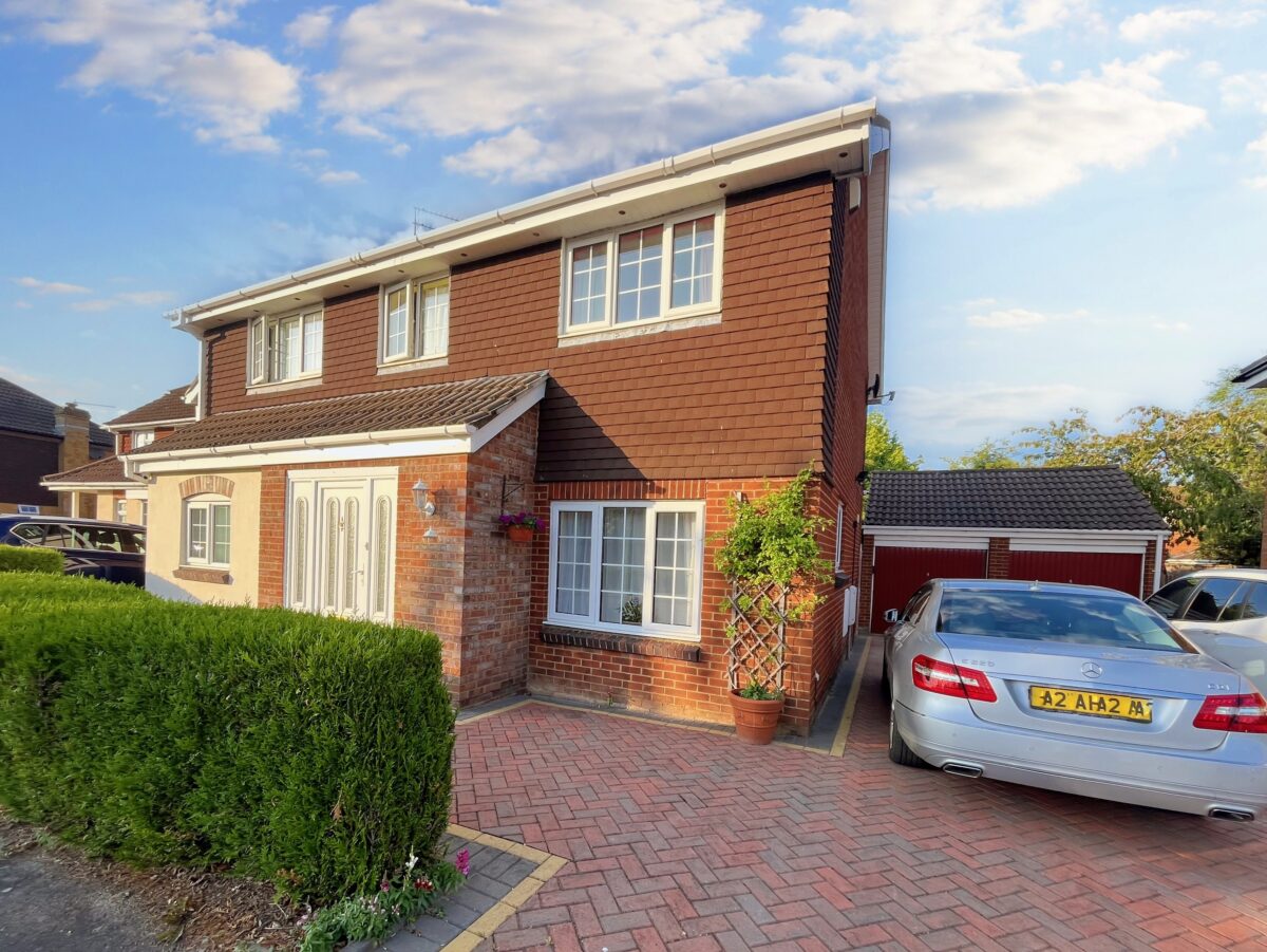 Studio Flat - Lowbrook Drive, Maidenhead