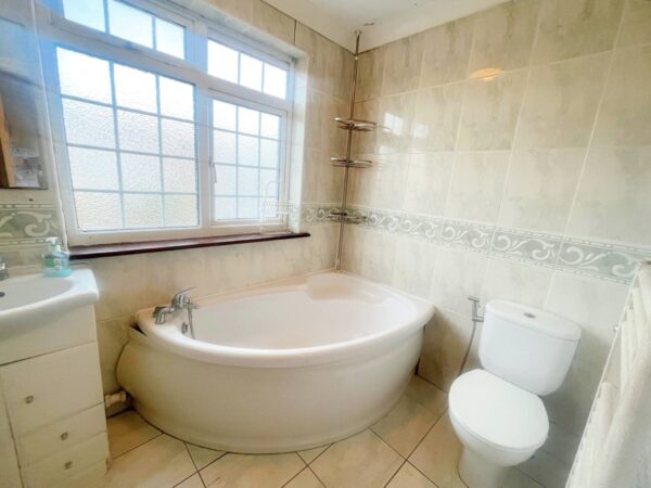 3 Bedroom House - Oakley Crescent, Slough