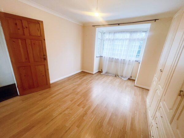 3 Bedroom House - Oakley Crescent, Slough