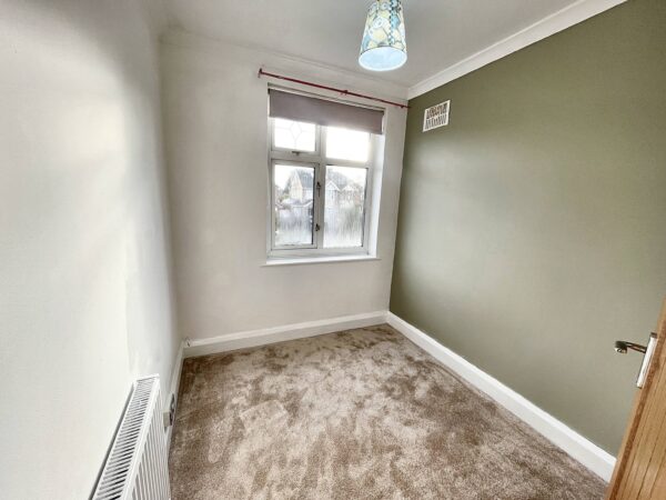 SHORT TERM LET - 3 Bed House - Shaggy Calf Lane, Slough