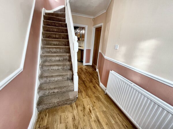 SHORT TERM LET - 3 Bed House - Shaggy Calf Lane, Slough