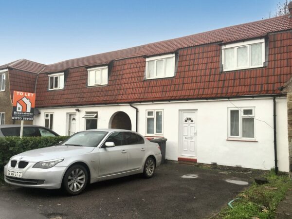 3 Bed House - Elliman Avenue, Slough