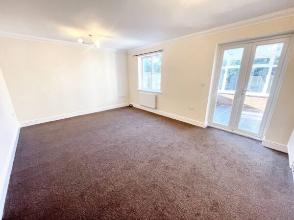 4 Bedroom House - Mirador Crescent, Slough