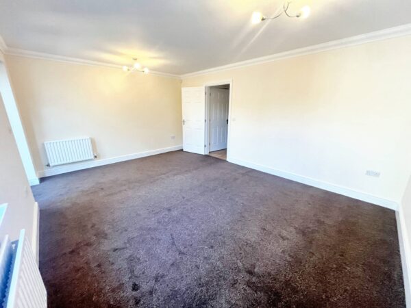 4 Bedroom House - Mirador Crescent, Slough