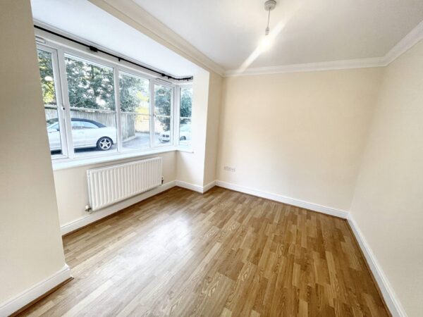 4 Bedroom House - Mirador Crescent, Slough