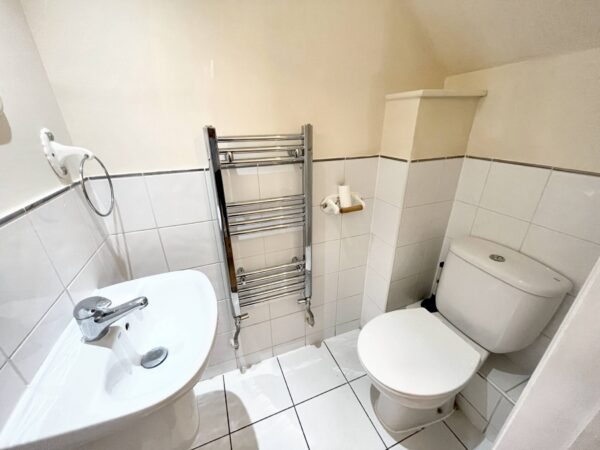 4 Bedroom House - Mirador Crescent, Slough