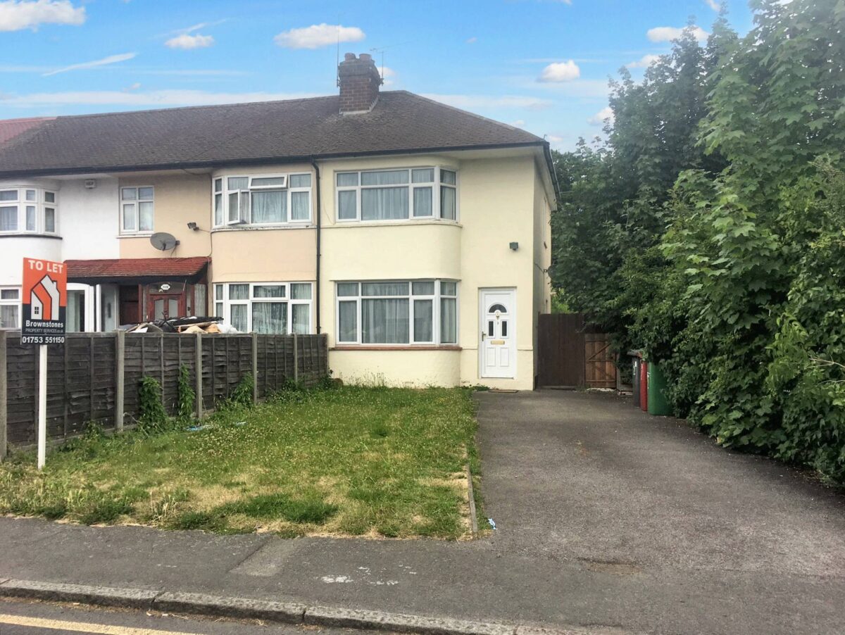 2 Bedroom House - Stanhope Road, Burhham