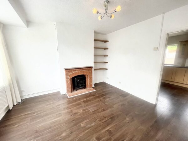 2 Bedroom House - Stanhope Road, Burhham