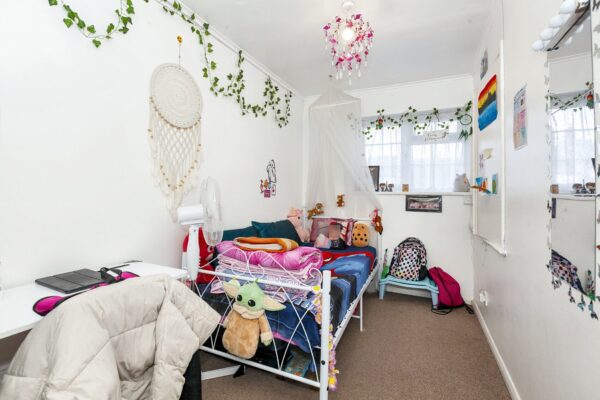 3 Bedroom House - Chatfield, Slough