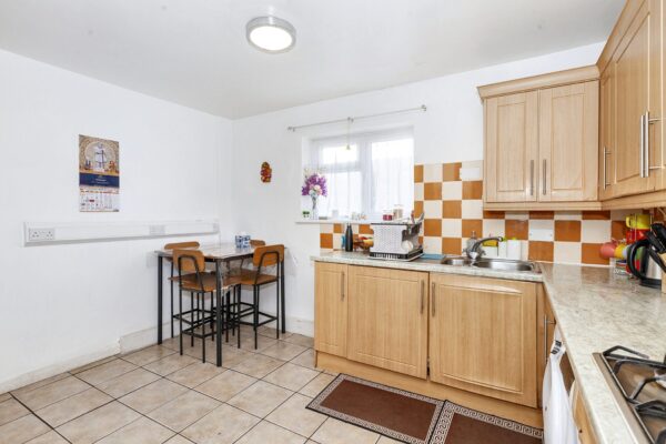 3 Bedroom House - Chatfield, Slough