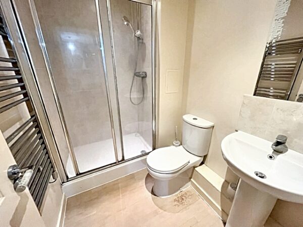 2 Bedroom 2 Bathroom - The Junction, Grays Place, Slough