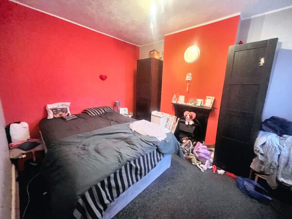 1 Bedroom Flat - Diamond Road, Slough