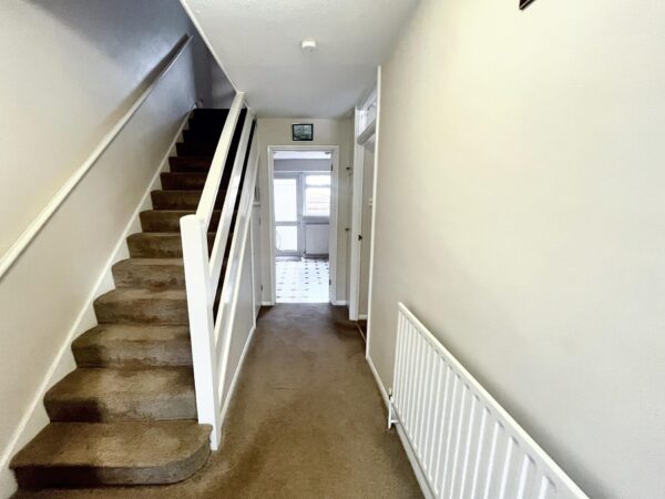 3 Bedroom House - Goodman Park, Slough