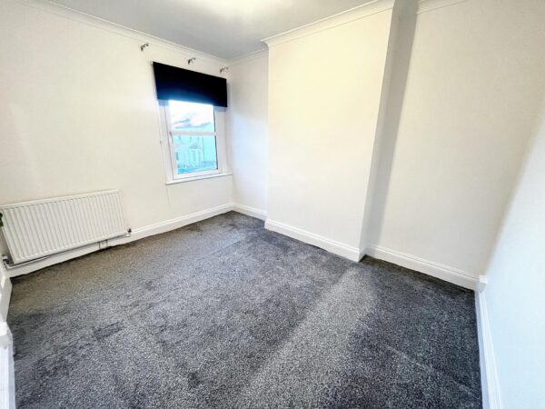 1 Bedroom Maisonette - Diamond Road, Slough