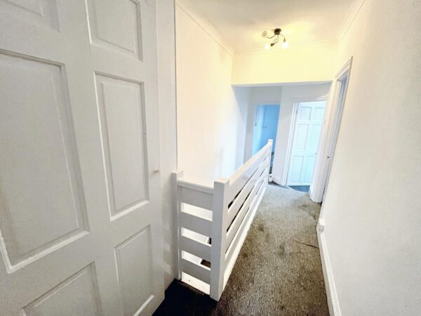 1 Bedroom Maisonette - Diamond Road, Slough