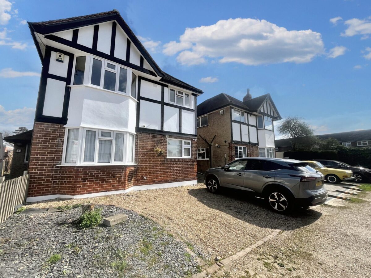2 Bedroom Maisonette - Faircroft, Slough