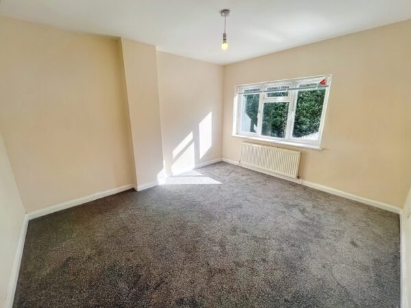 4 Bedroom House - Beech Hill Road, Ascot